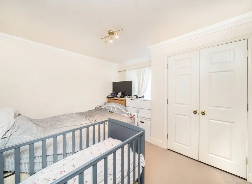 Kingston Road, Epsom, KT17, photo 4