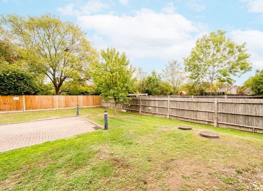 Kingston Road, Epsom, KT17, photo 6