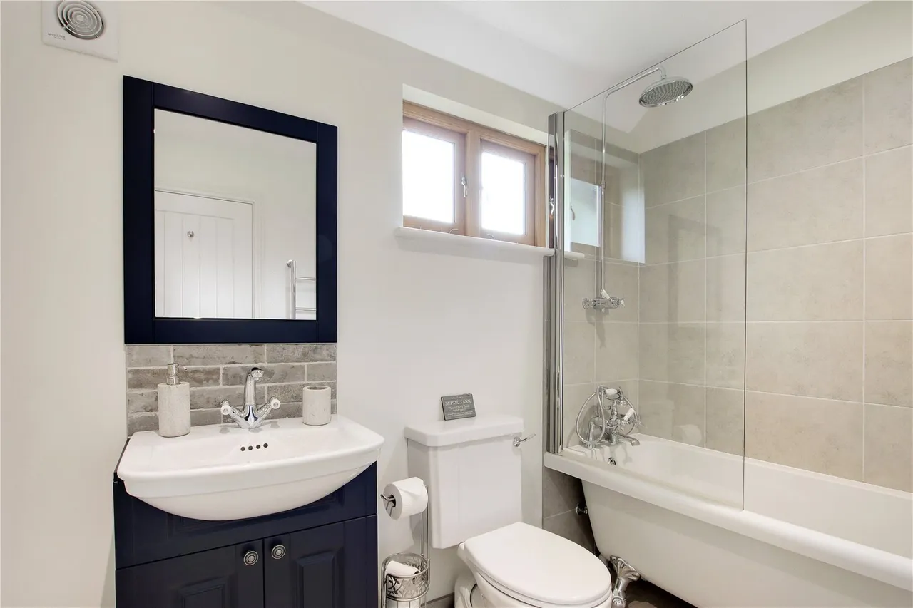 Tonbridge Road, Bough Beech, TN8, photo 24