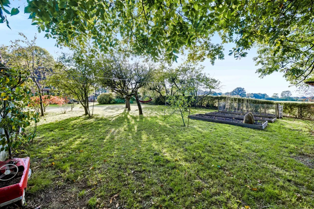 Cansiron Lane, Ashurst Wood, RH19, photo 28