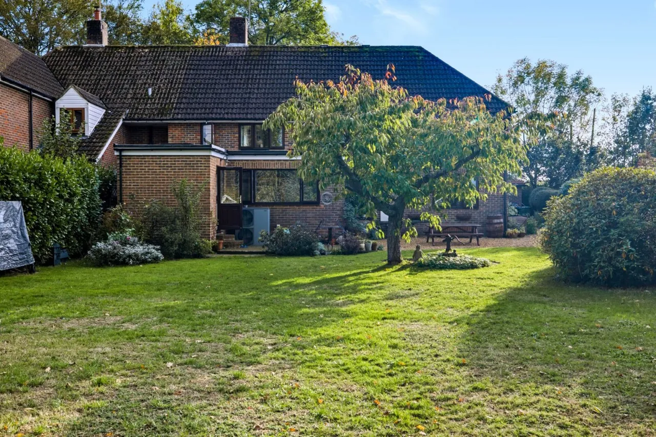 Cansiron Lane, Ashurst Wood, RH19, photo 26