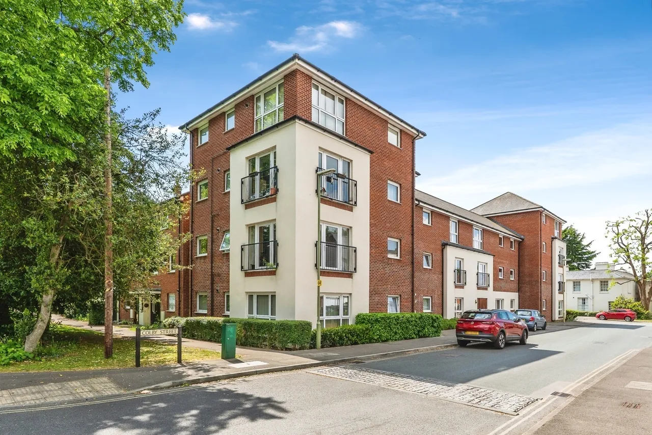 2 bed flat for sale, Colby Street, Southampton, SO16
