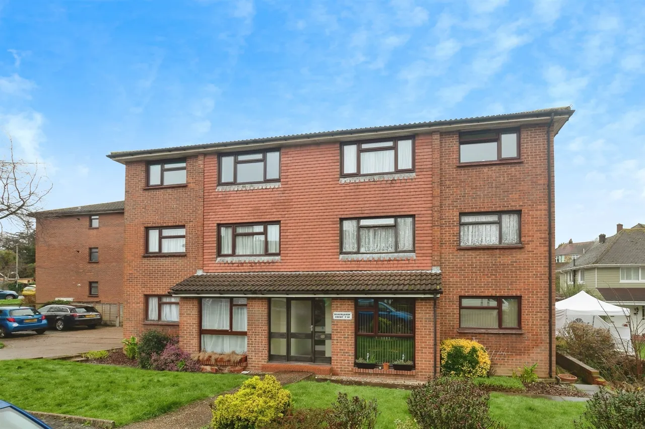 2 bed flat for sale — Fearon Road, Hastings