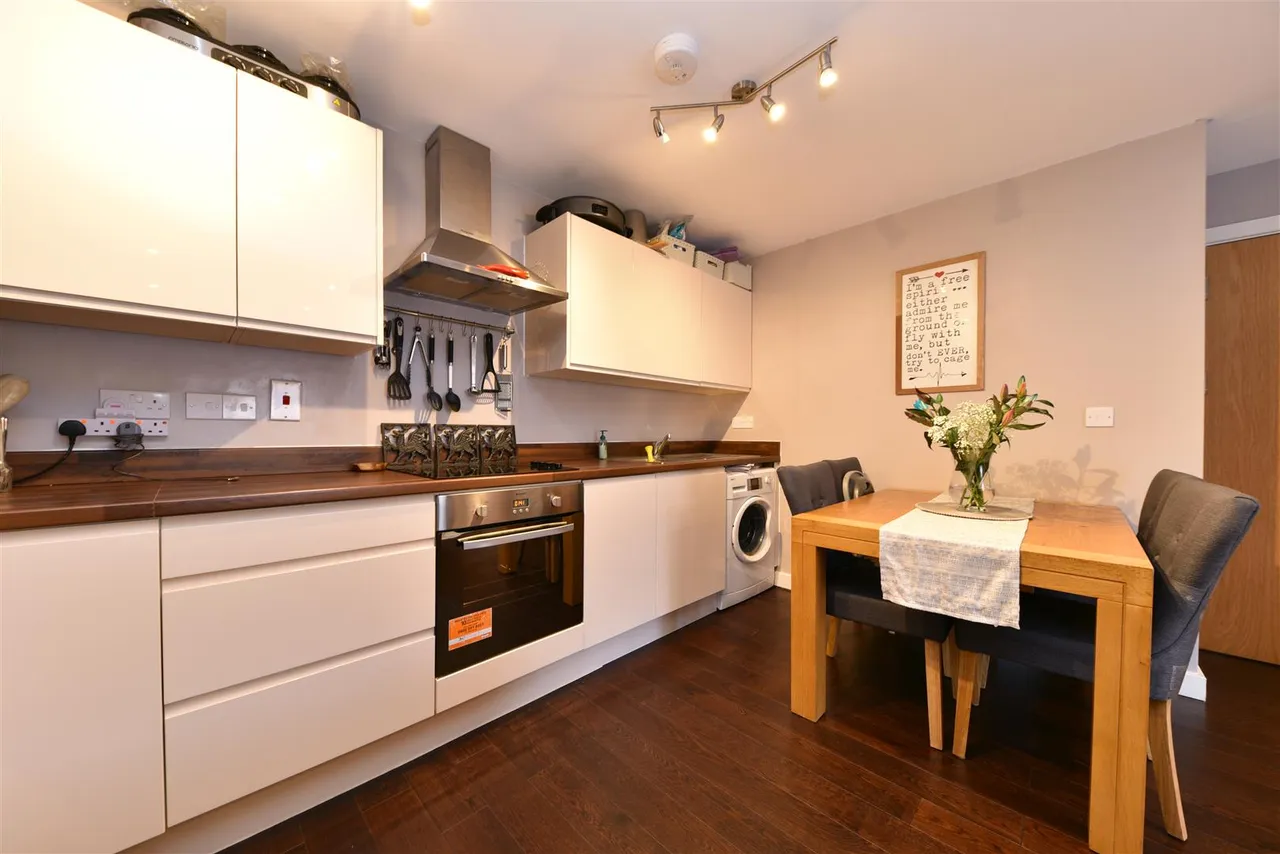 Brickdale House, Swingate, Stevenage, Herts, SG1 1AS, photo 12