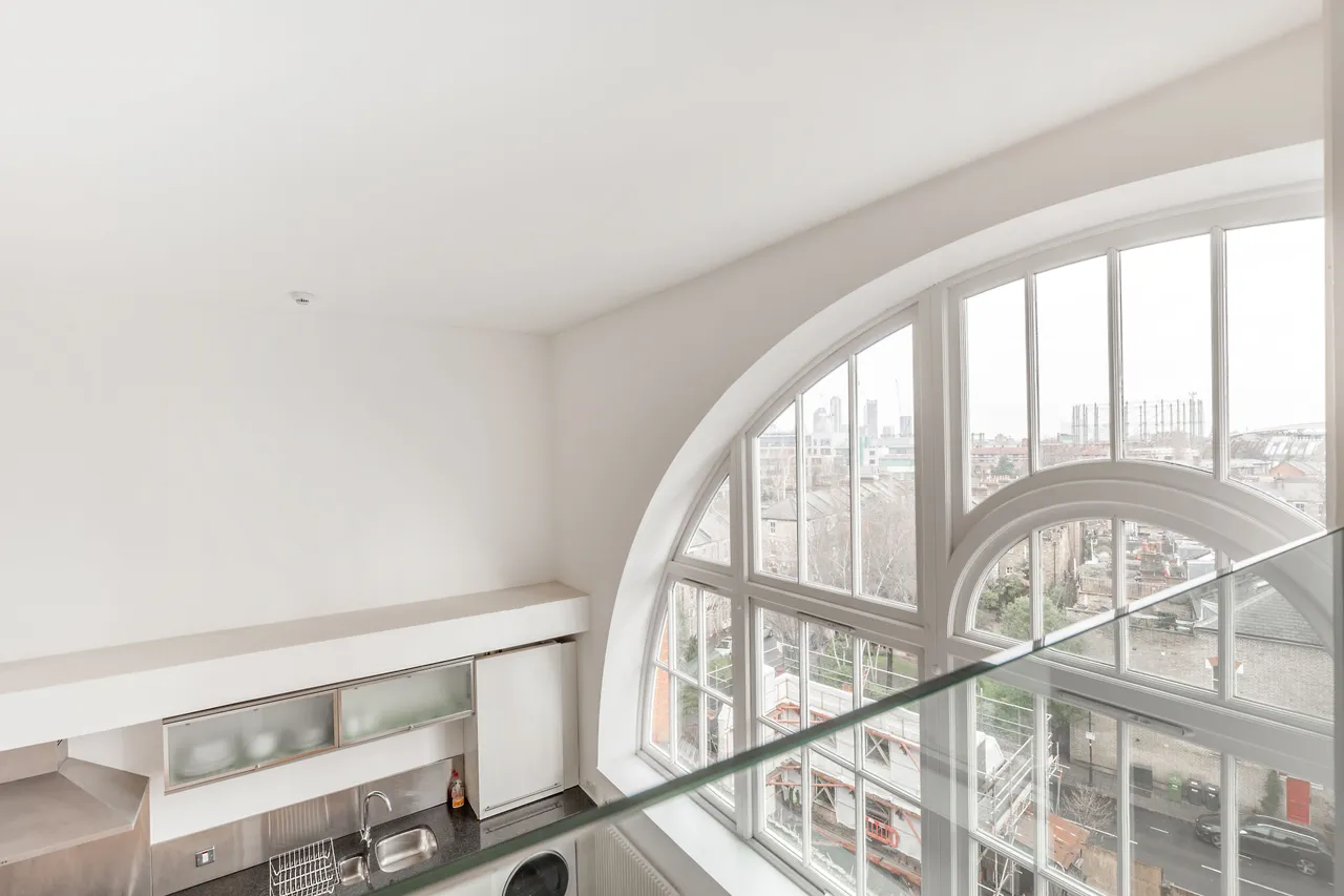 53 The Academy, 20 Lawn Lane, London, photo 8