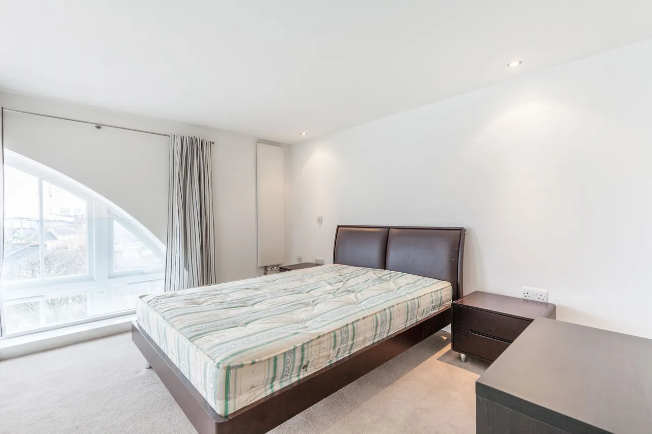 53 The Academy, 20 Lawn Lane, London, photo 7