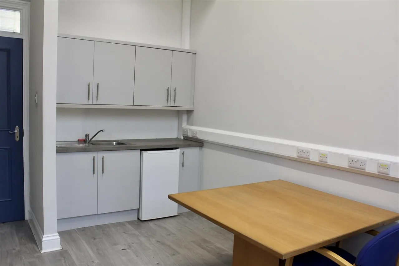 Blakeridge Lane, Batley, WF17, photo 9