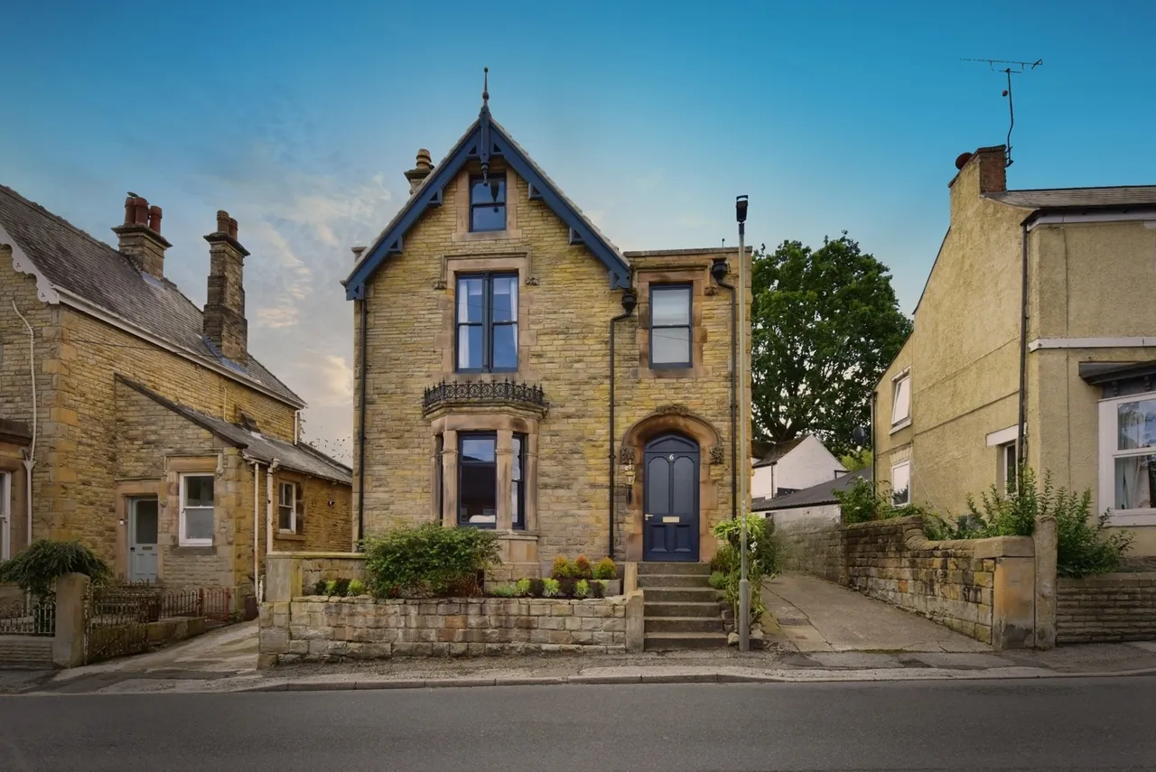 4 bed house to rent, Station Road, Eckington, S21