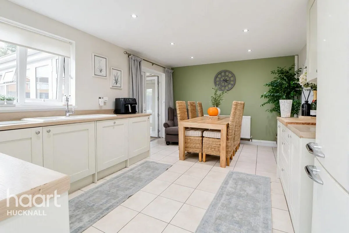 Polperro Way, Nottingham, NG15, photo 6