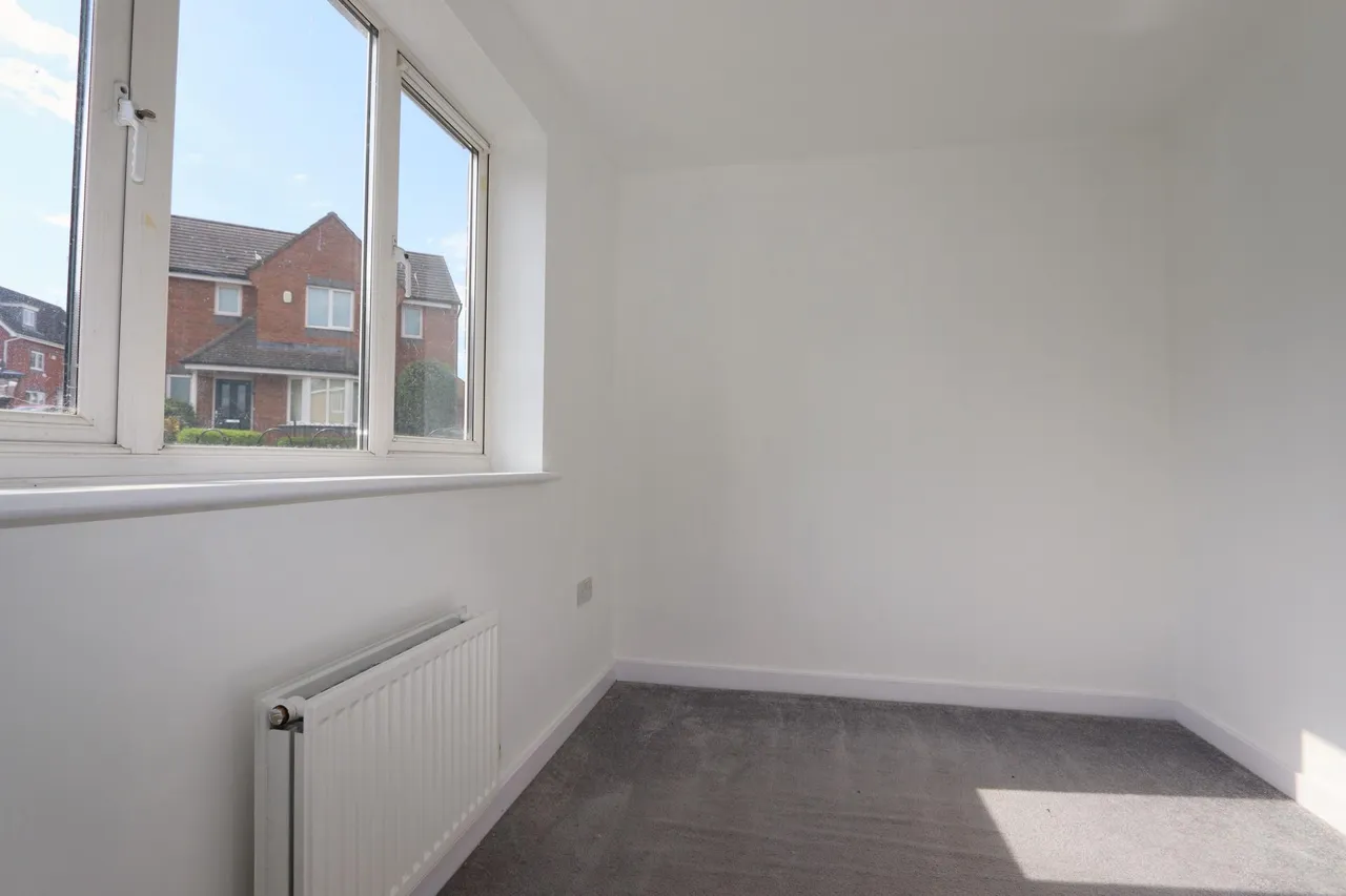 Chepstow Road, Oakley Vale, Corby, NN18, photo 8