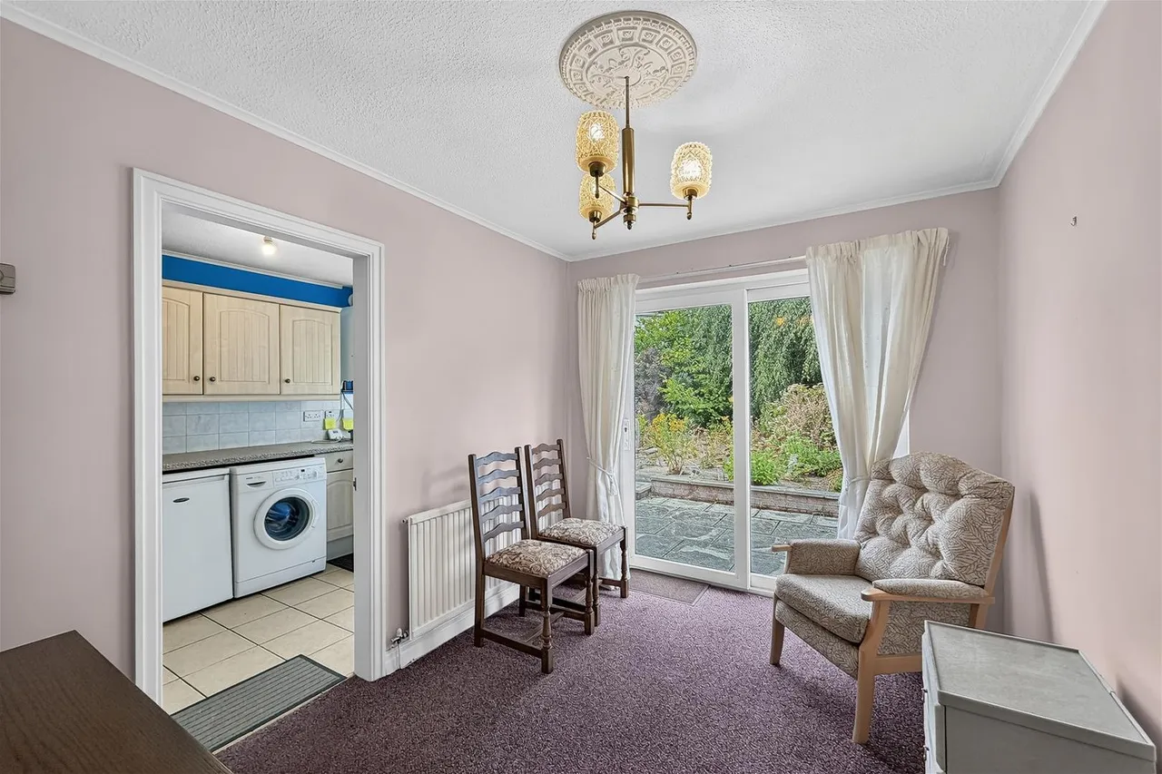 Redesmere Close, Timperley WA15 7EE, photo 4