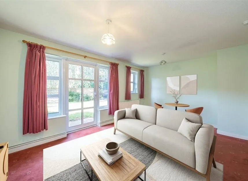 Walpole Place, Teddington, TW11, photo 2