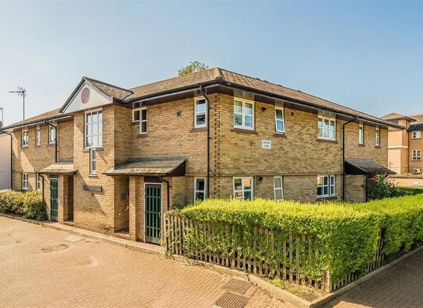 2 bed flat for sale, Walpole Place, Teddington, TW11