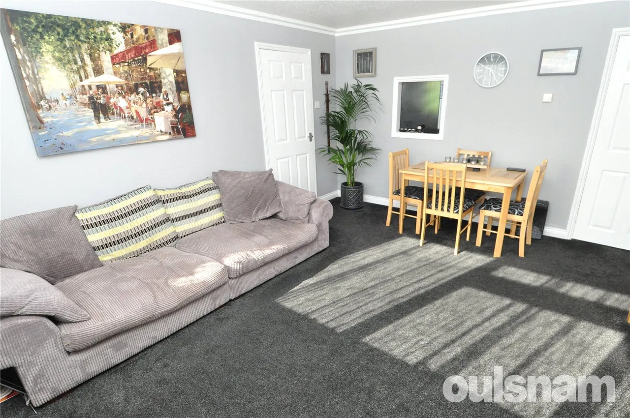 Grovewood Drive, Birmingham, West Midlands, B38 8NU, photo 3
