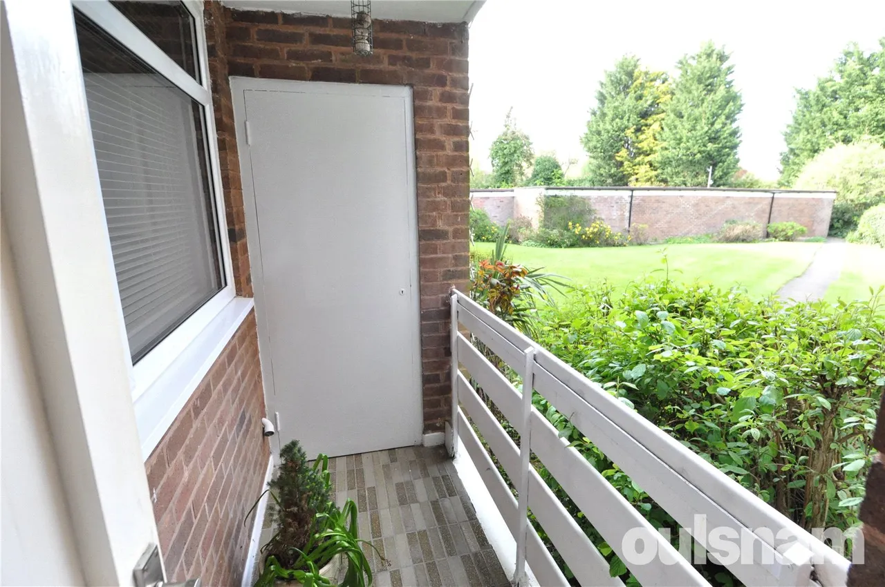 Grovewood Drive, Birmingham, West Midlands, B38 8NU, photo 11