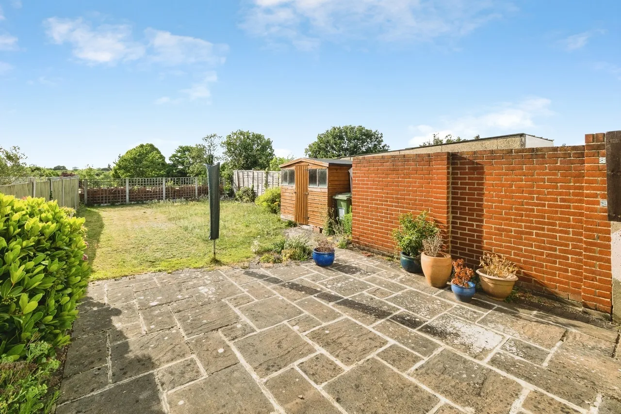 Warren Drive, Hornchurch, RM12, photo 18