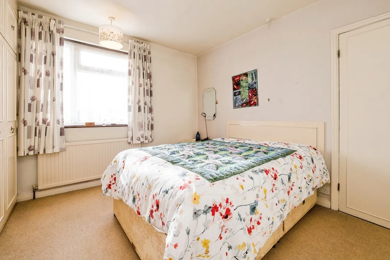 Warren Drive, Hornchurch, RM12, photo 15