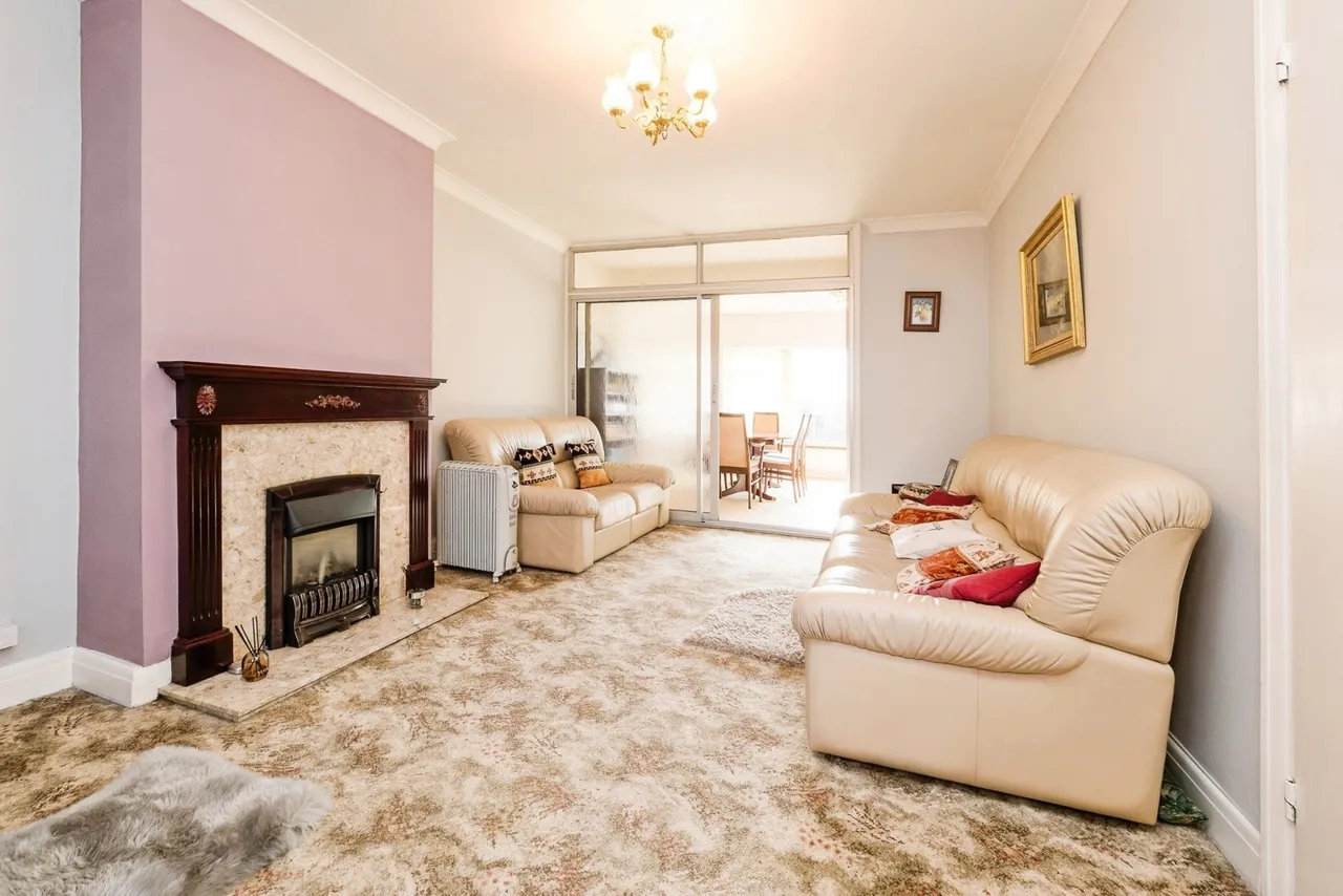 Warren Drive, Hornchurch, RM12, photo 8