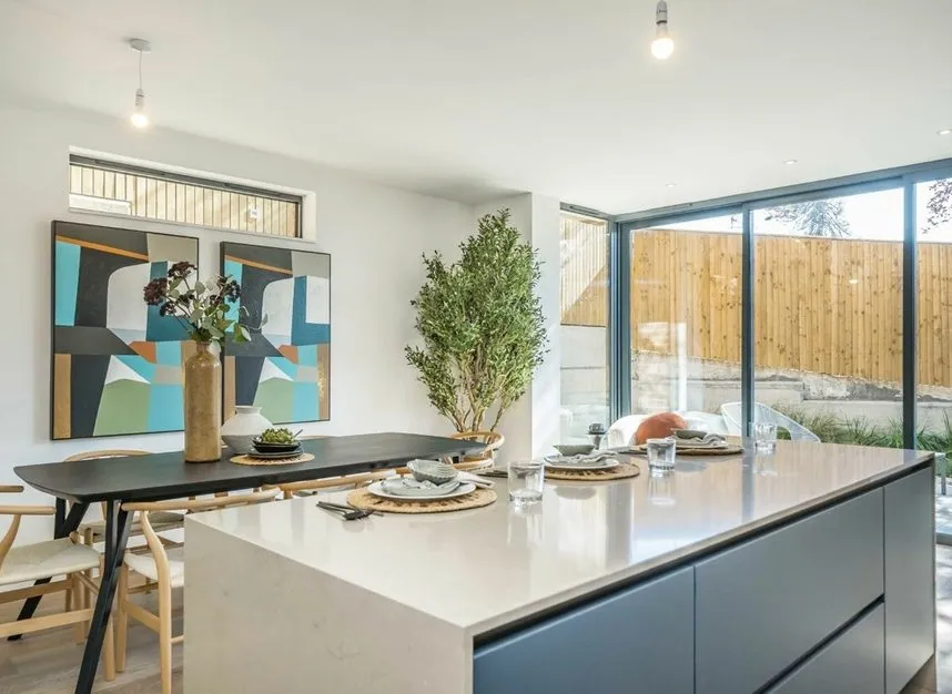 Cottenham Park Road, Wimbledon, SW20, photo 2