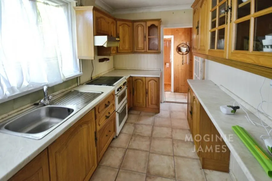 Timbers Square, Roath, CF24, photo 5