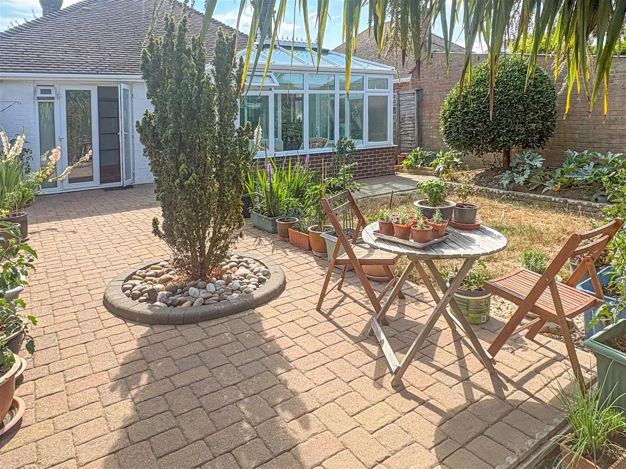 Fircroft Crescent, Rustington, photo 12