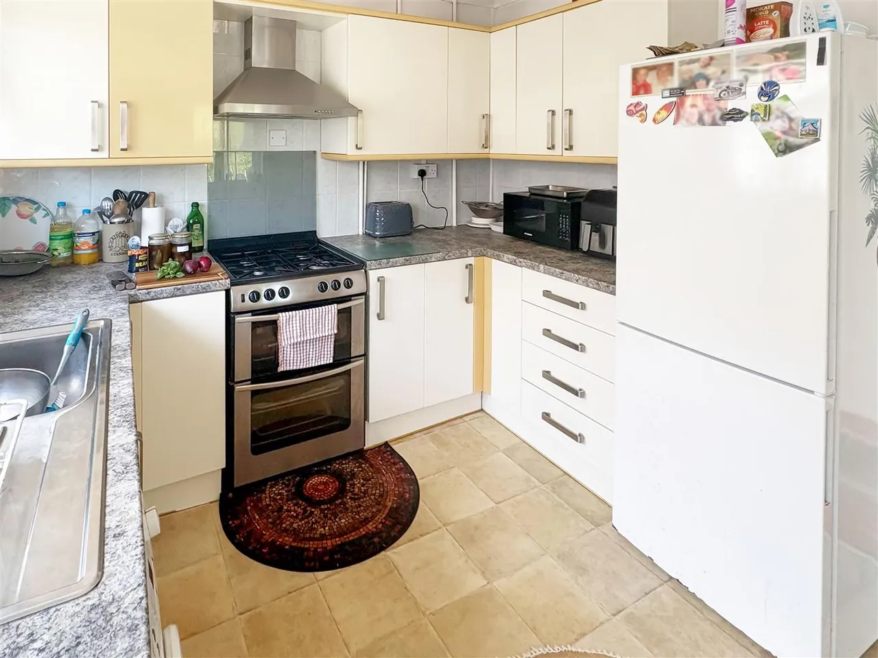 Fircroft Crescent, Rustington, photo 6