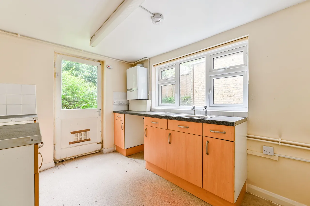Lower Ground Floor, 16 Edis Street, London, photo 6