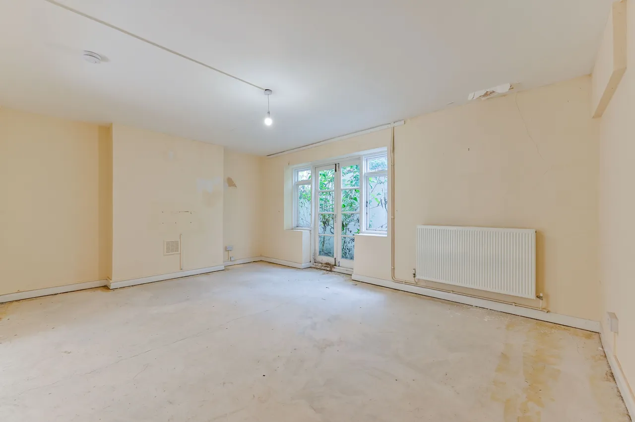 Lower Ground Floor, 16 Edis Street, London, photo 2