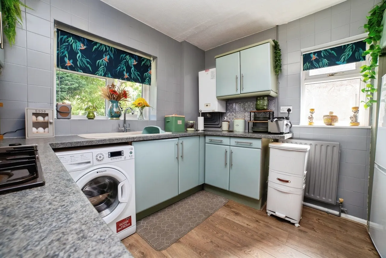 Ladybrook Lane, Mansfield, Nottinghamshire, NG18, photo 8