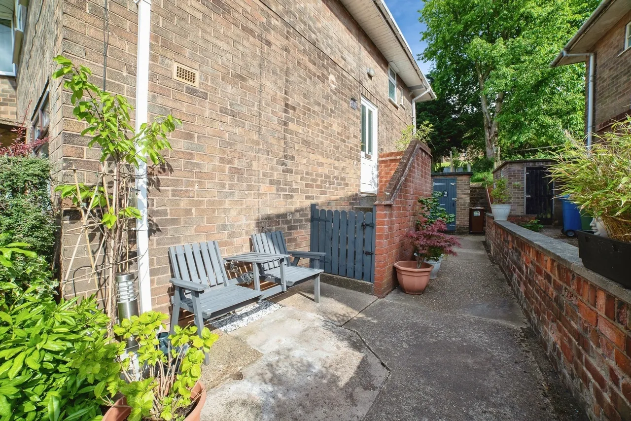 Ladybrook Lane, Mansfield, Nottinghamshire, NG18, photo 21
