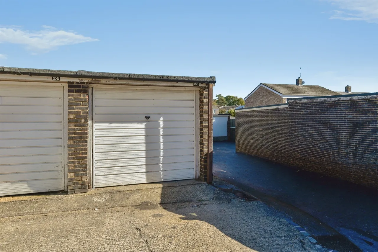 Douglas Drive, Stevenage, SG1, photo 22