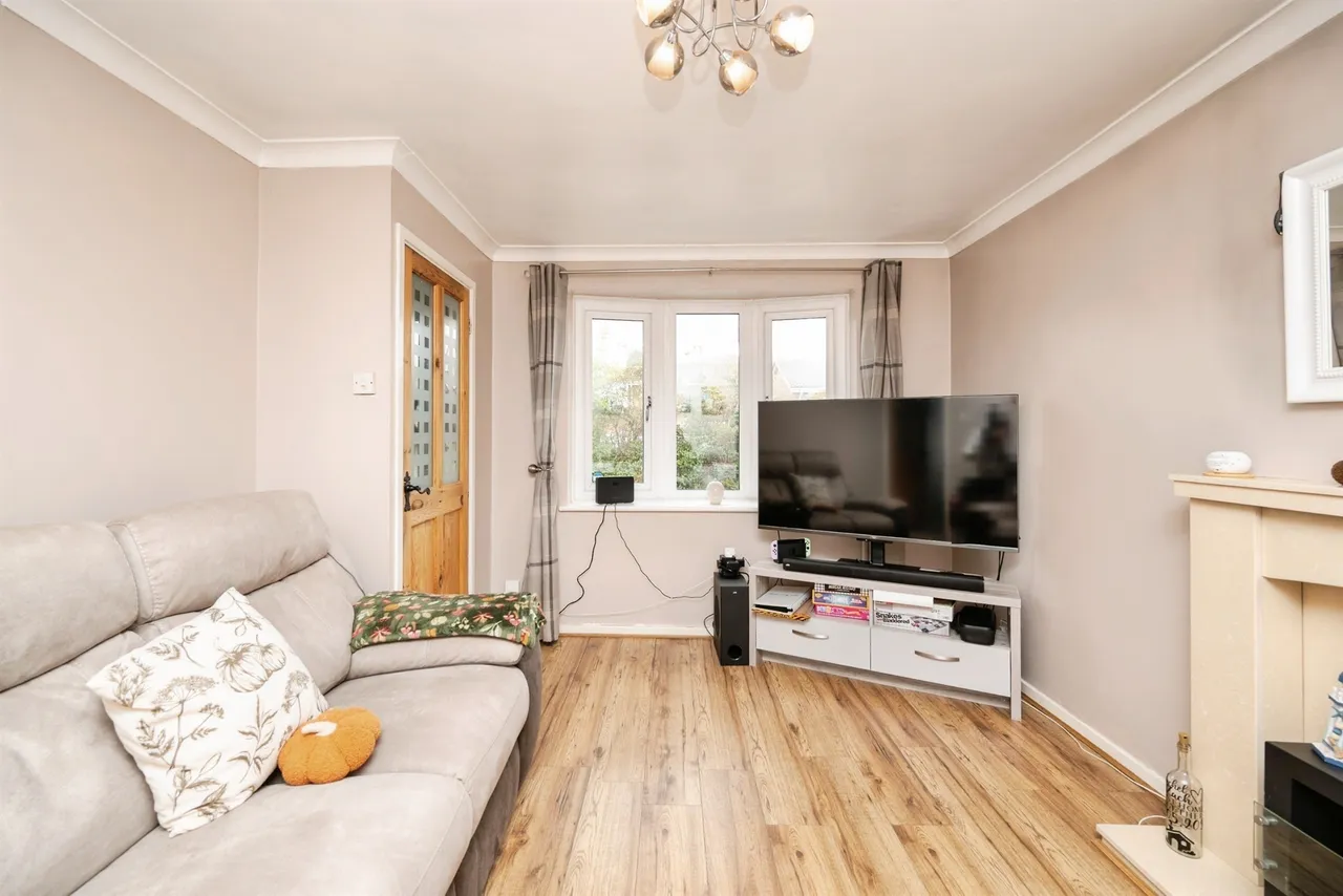 St. Brades Close, Tividale, B69, photo 6