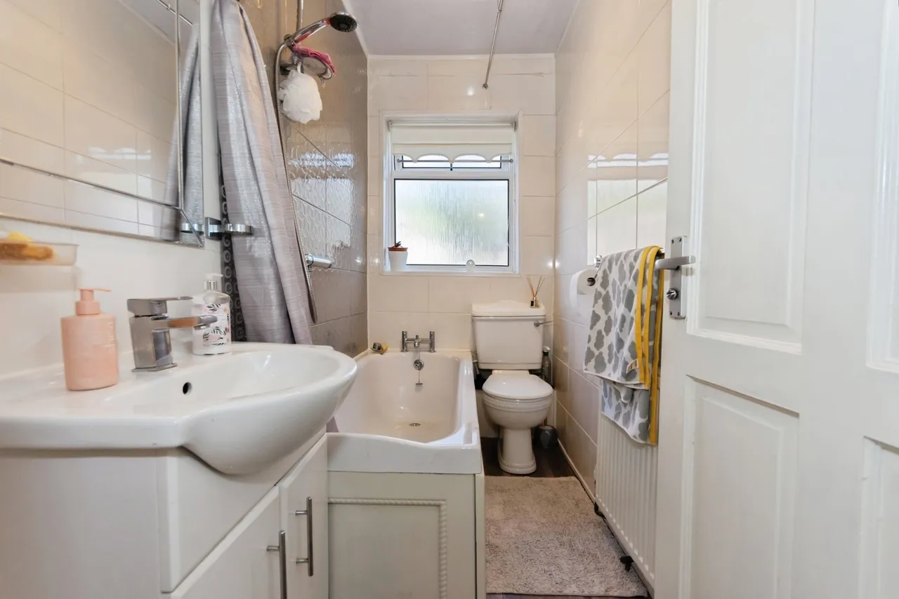 Holcombe Road, Birmingham, West Midlands, B11, photo 13