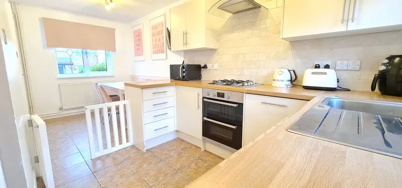 Clavering Court, Rayleigh, Essex, SS6 9SF, photo 13