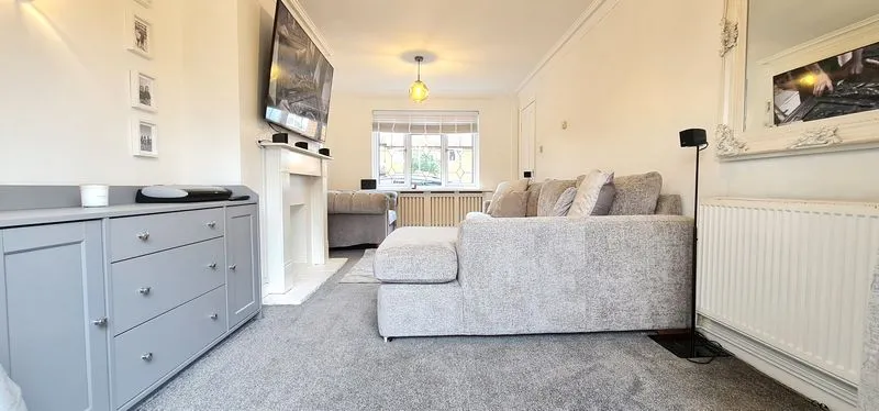 Clavering Court, Rayleigh, Essex, SS6 9SF, photo 11