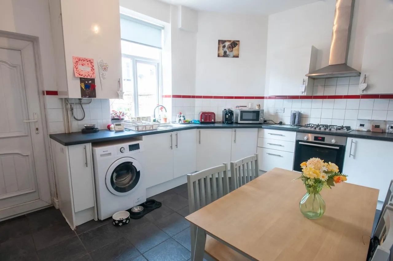 Eton Hill Road, Radcliffe, Manchester, M26 2XQ, photo 4