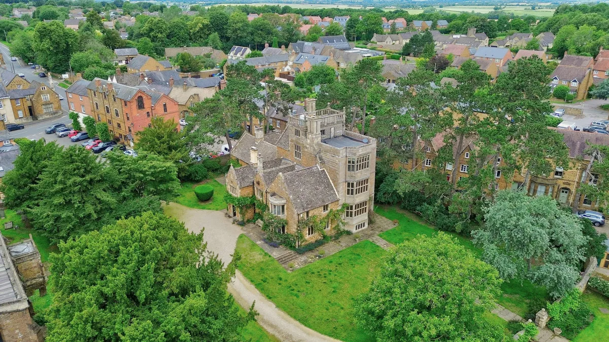 10 bed house for sale, Bull Ring Deddington Banbury, OX15