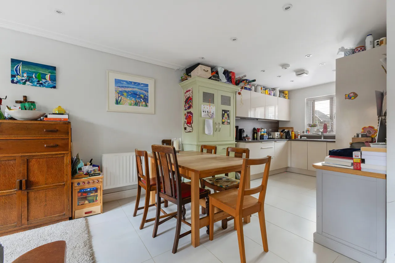 Hunters Place, Hindhead, GU26, photo 5