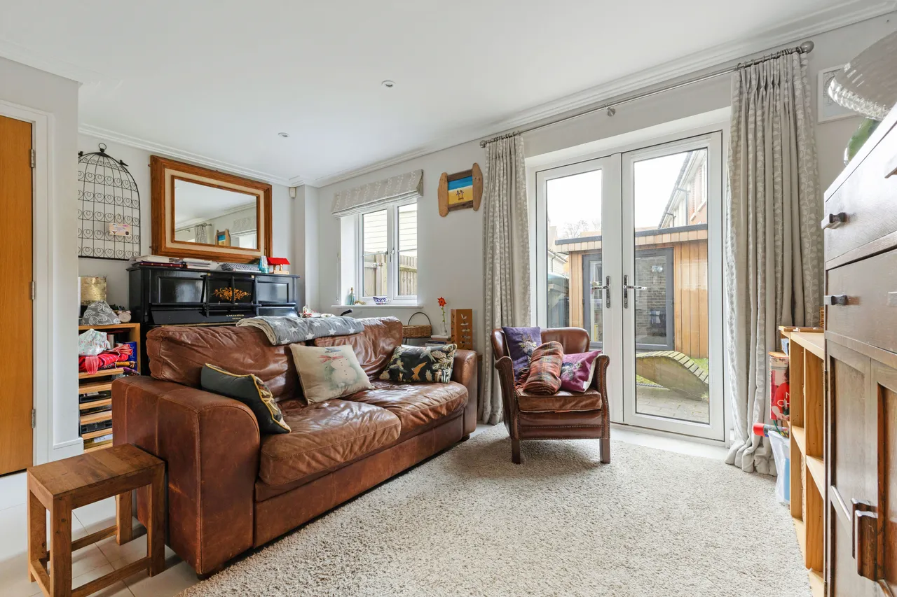 Hunters Place, Hindhead, GU26, photo 4