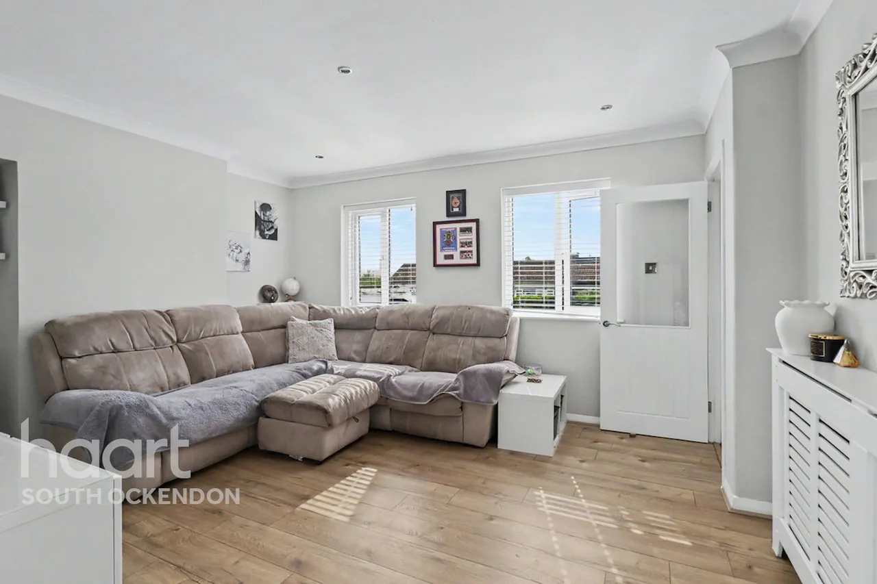 Hall Road, Aveley, RM15, photo 7