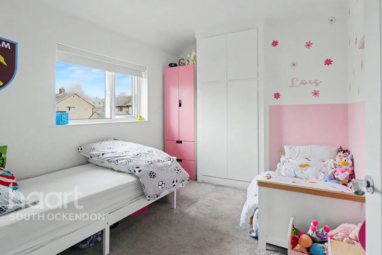 Hall Road, Aveley, RM15, photo 9