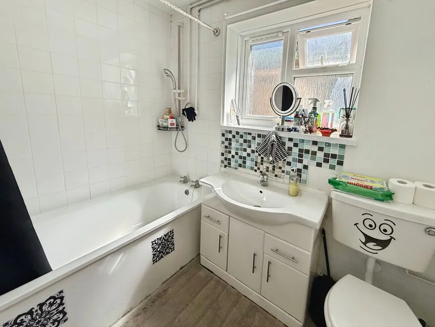 Bastion Road, London, SE2, photo 5