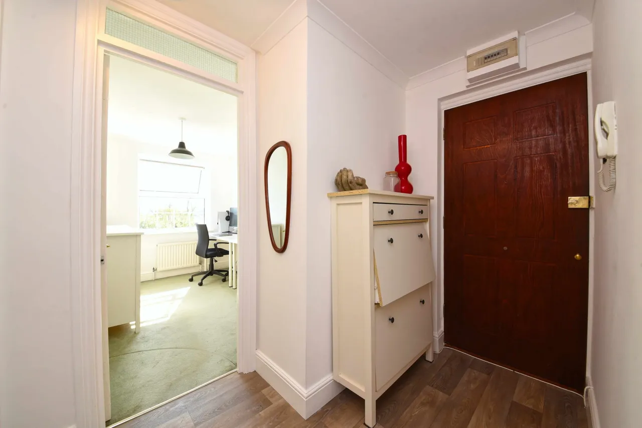 Mount View, Enfield, EN2, photo 10
