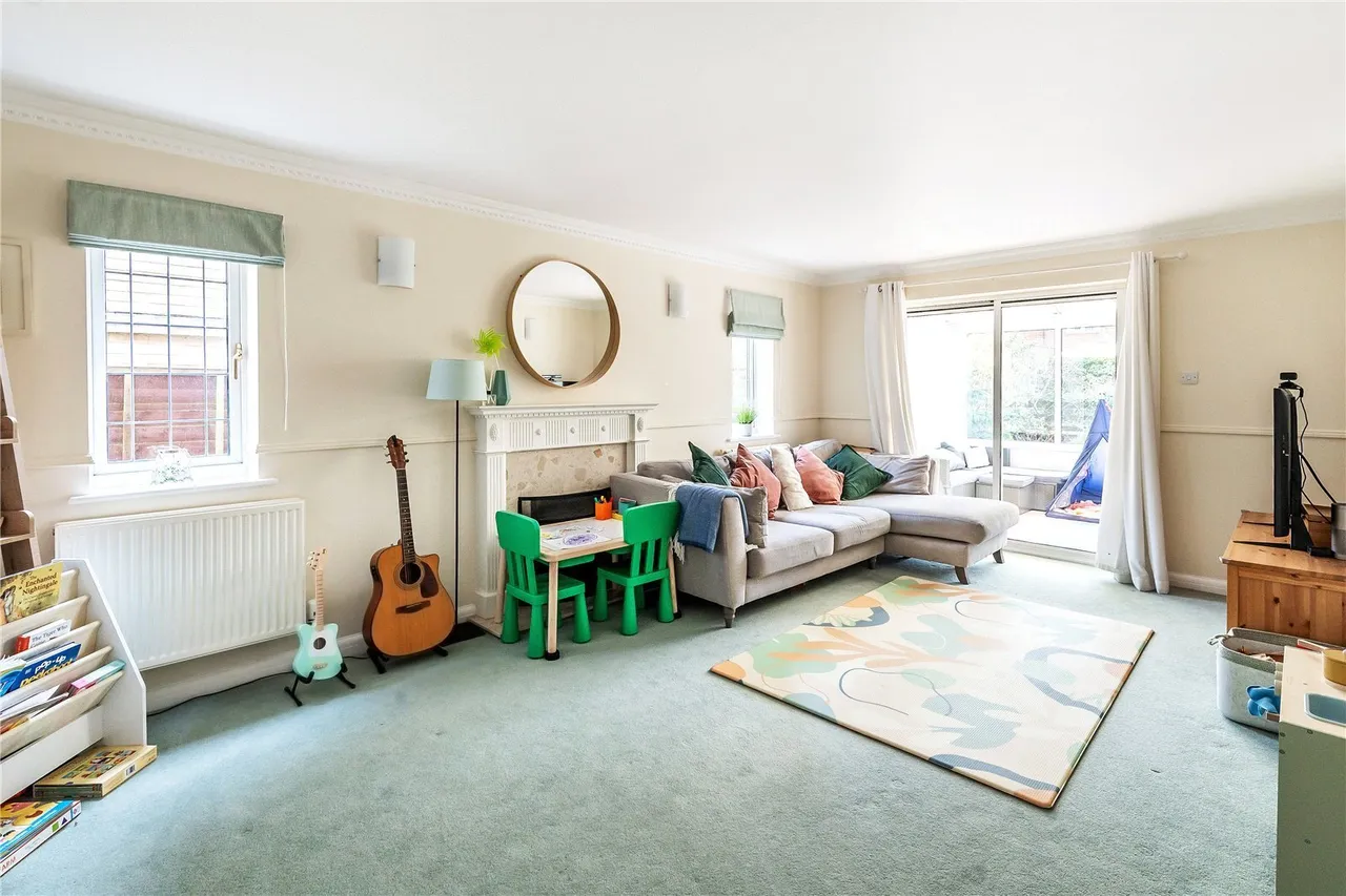 Dumville Drive, Godstone, RH9, photo 7