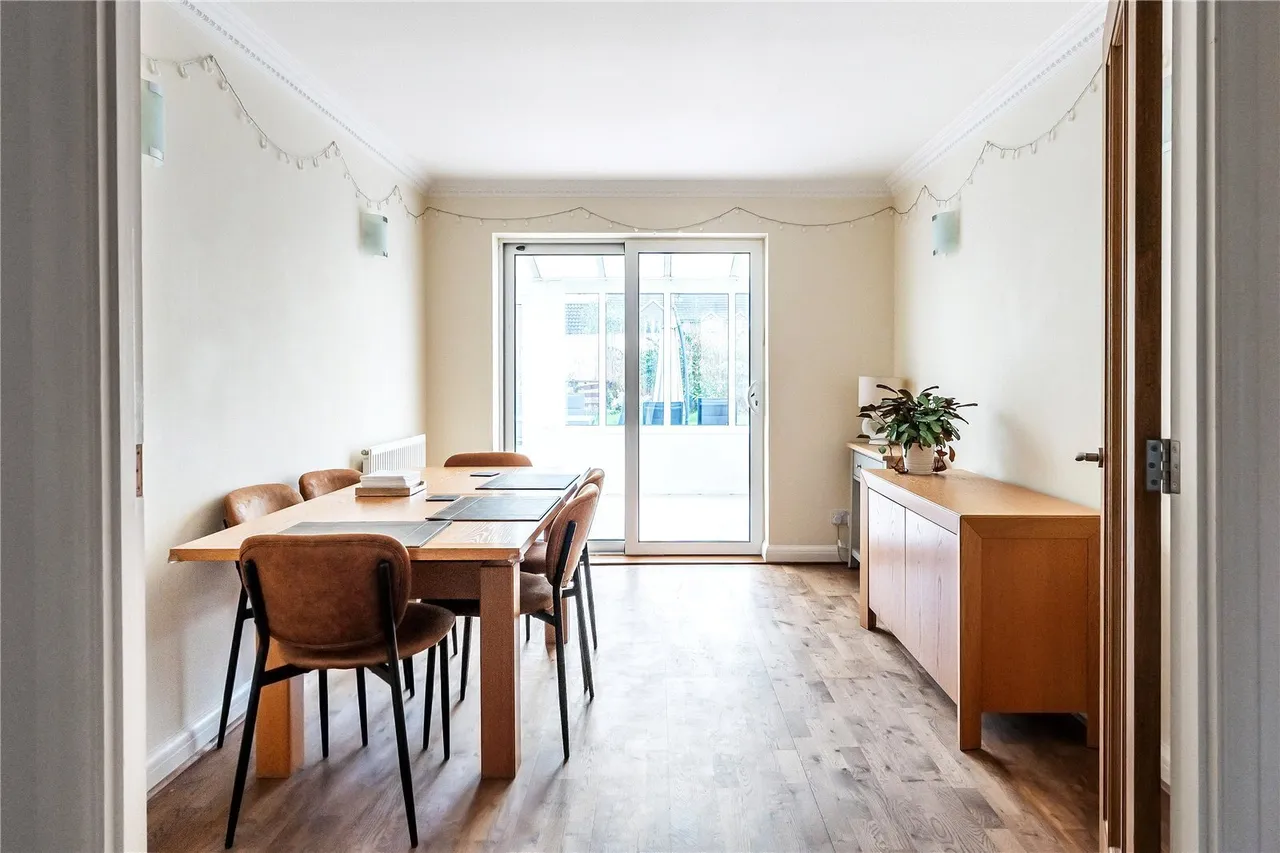 Dumville Drive, Godstone, RH9, photo 8