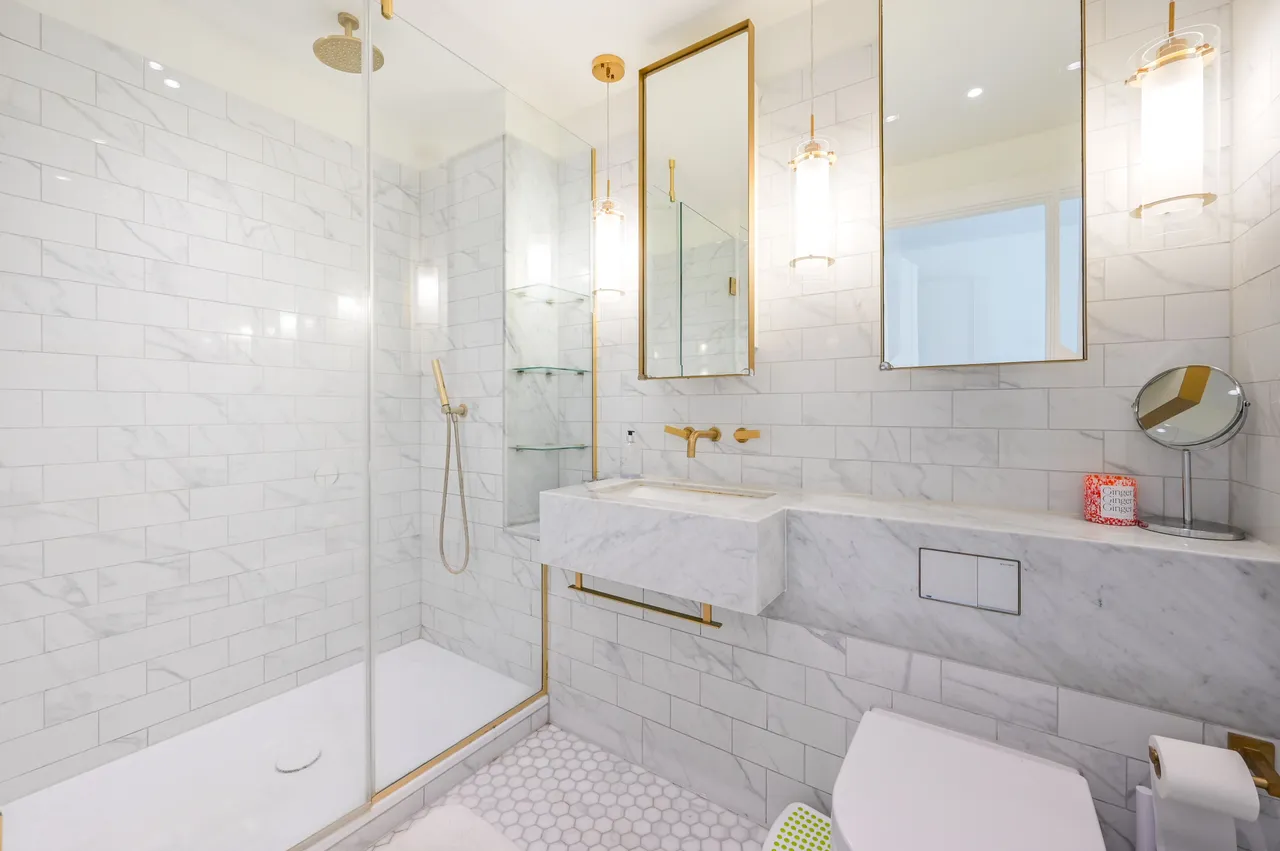 Flat 1104, 23 Gauging Square, London, photo 7