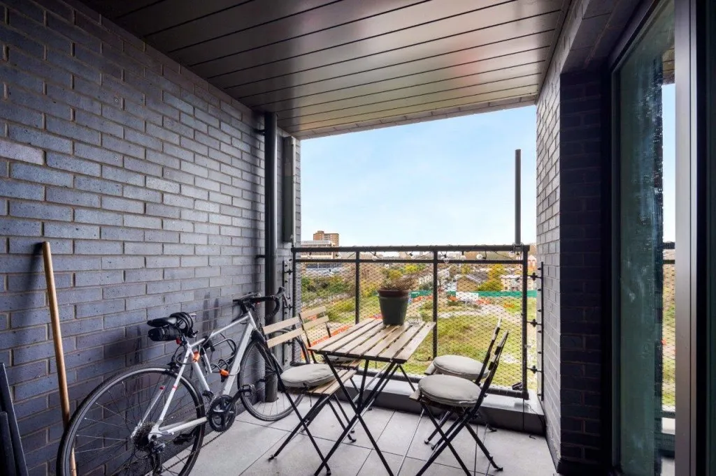 Wintergreen Court, E9, photo 9