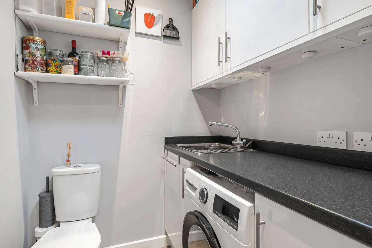 Meadow Road, Ashford, TW15, photo 7
