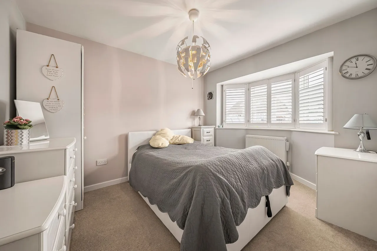 Meadow Road, Ashford, TW15, photo 8