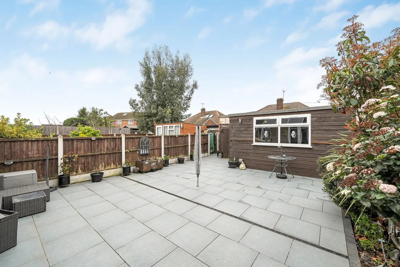 Meadow Road, Ashford, TW15, photo 18